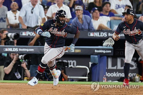 애틀랜타, 다저스 원정서 3-2 승리…NLDS 1승 1패로 균형