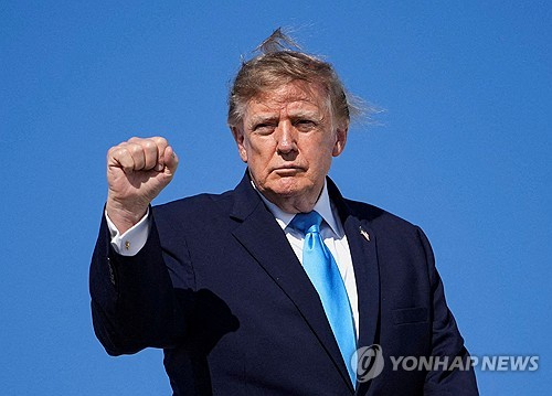 트럼프, 면세 경유 확대 명령…갤런당 6.32달러 잡을까