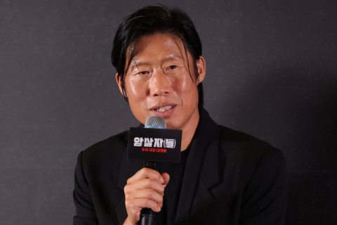 [속보] 경찰, '암살자(들)' 유해진 신변보호 나서…자택 주변 순찰 강화·스마트워치 지급