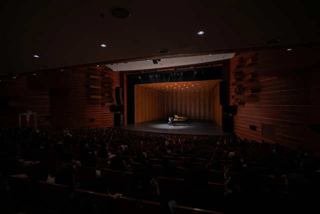 피아니스트 임윤찬이 지난 5일 대구 수성아트피아 대극장에서 리사이틀을 열었다. 수성아트피아 제공 ⓒKim Taehyeon