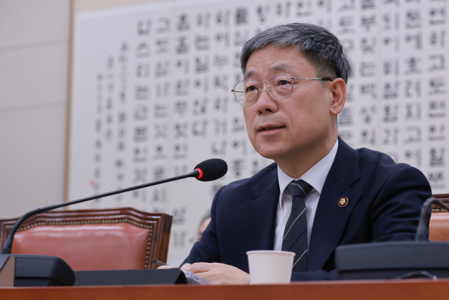 與 '지귀연 영장 기각' 지적에…노경필 