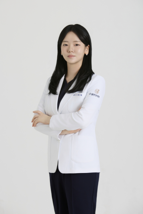 [한방칼럼] 엄지손가락을 움직일 때 손목이 찌릿…드퀘르벵 건초염이란?