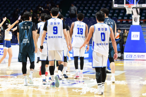 지난 시즌 악몽이 떠오른다…가스공사, 첫 승의 조건