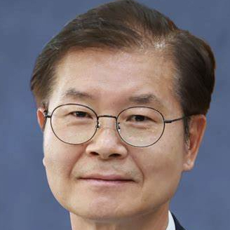 [이정식의 시대의 창] 덜보다 다르게 일하기 