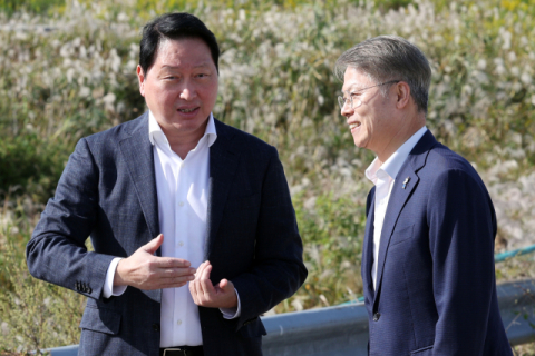 호남 반도체 부지 찾은 최태원 