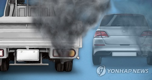 대구시가 12월 배출가스 5등급 차량 운행 제한 본격 시행을 앞두고 관내 22개 지점에 설치된 무인단속카메라로 사전 모의 단속을 실시하고 있다. 연합뉴스