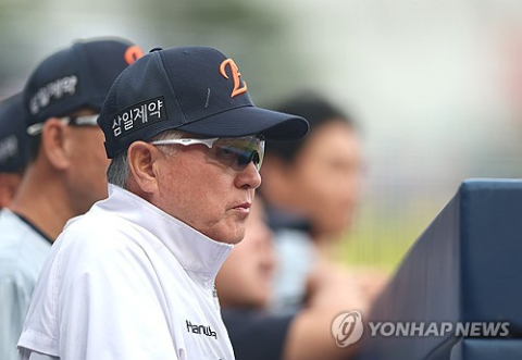 김경문 감독, 한화 떠난다…KS 준우승 5번, 우승 없이 마침표