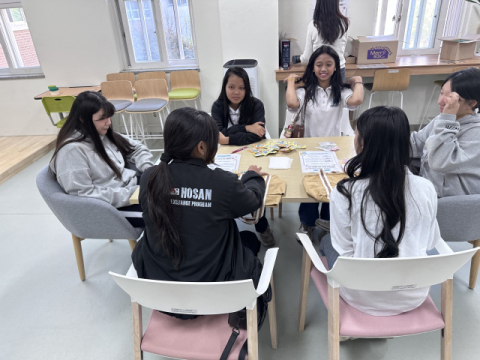 '마주 앉은 교실, 활짝 열린 세계'…대구 호산고, 인도네시아 학생들과 국제 교류
