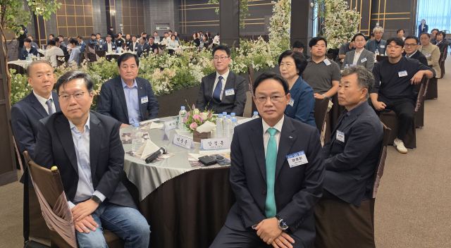 경북 김천상공회의소와 iM뱅크는 12일 김천 탑웨딩 신관 그랜드홀에서 