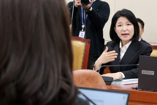 [속보] 이진숙, 방미통위 국감서 '제척'…국힘 불참 속 찬성 12표