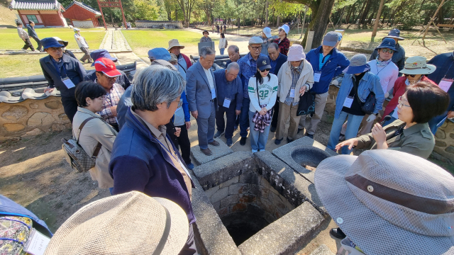 봉화군 청량산박물관은 지난 8일 박물관대학 수강생 28명이 참여한 가운데 강원 영월과 경북 영주 일대 주요 사적지를 탐방하는 현장 문화유산 답사를 진행했다. 봉화군 제공