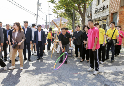 경북 칠곡군 왜관 캐롤타운 축제…한·미 문화교류의 장 