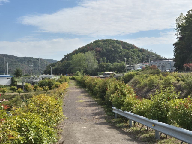 장내마을 수구막이 노적봉 동산