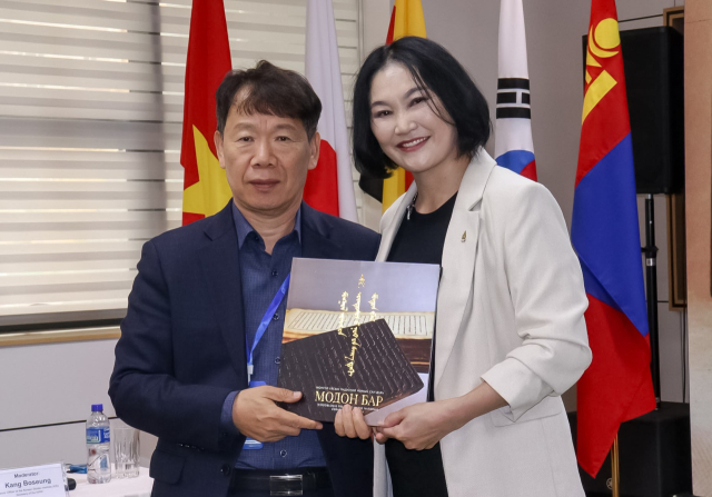 한국국학진흥원은 지난 6일과 7일 이틀간 몽골 울란바토르 몽골국립도서관에서 