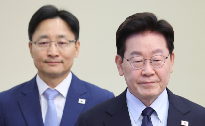 'Yes맨 비서실장' 발탁에…정치권 
