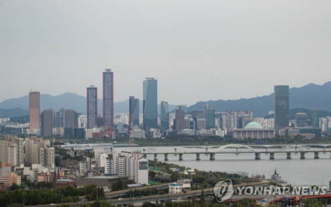 증시 급락에도 버틴 리츠주…급락장 방어주 매력 부각