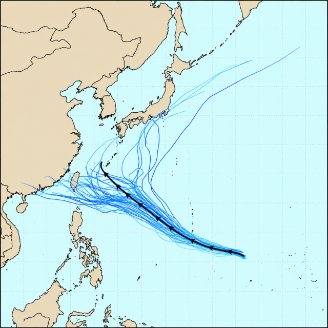 15일 기준 다중앙상블(GEFS) 30호 태풍 참피 예상경로. 매일신문DB