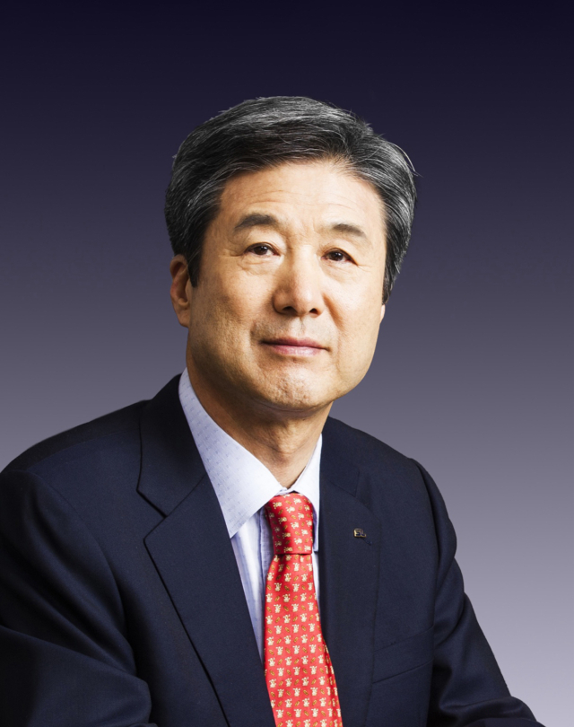 이충곤 에스엘이충곤재단 이사장