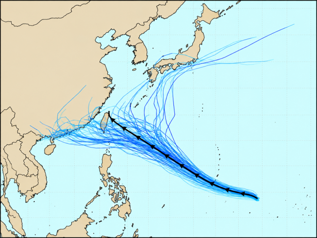 17일 기준 다중앙상블(GEFS) 30호 태풍 참피 예상경로. 매일신문DB