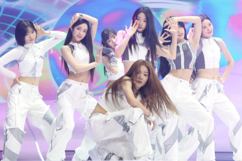 한국·일본·태국·중국 소녀들의 'NEON'…A2O LITE 같은 K팝 아이돌, 동아시아 평화 마스코트 될까? [시사뒷담]