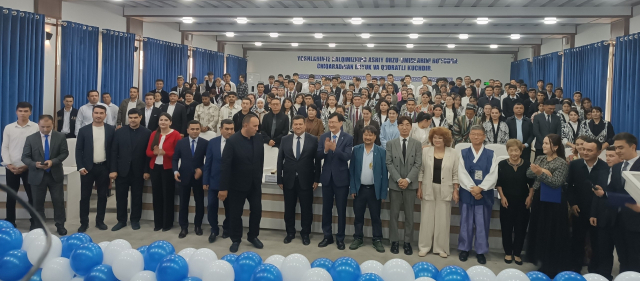 국립경국대는 지난 14일 우즈베키스탄 나망간국립기술대에서 열린 세종학당 개원식에 정태주 총장이 직접 참석해 양 기관 간 교육 협력 발판을 마련했다. 국립경국대 제공