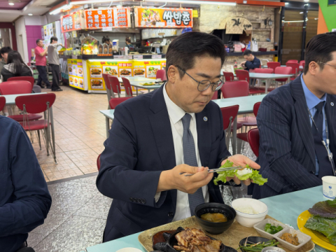 박찬대, 흉기사건 여파 홈플러스 구월점 찾아 저녁식사 