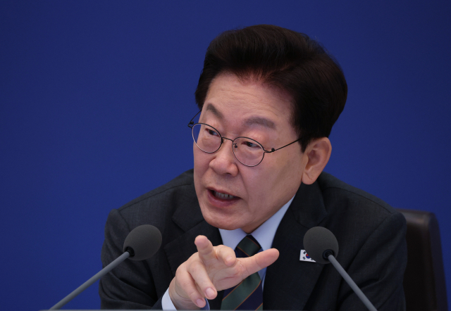 이재명 대통령이 20일 청와대에서 열린 국무회의에서 발언하고 있다. 연합뉴스