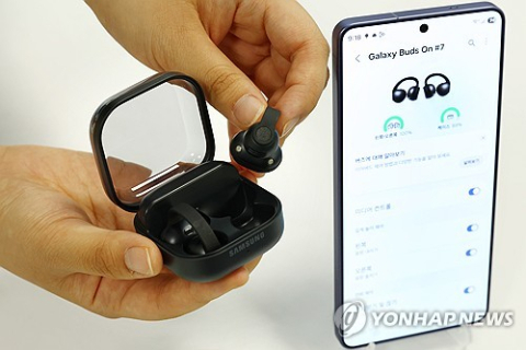 삼성전자, 갤럭시 버즈 온 27일 출시…귀 안 막는 첫 클립형 29만9천원