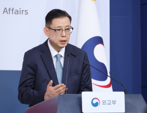 한-우 외교전 갈수록 심화…정부, 우크라이나 공관원 일부 철수 