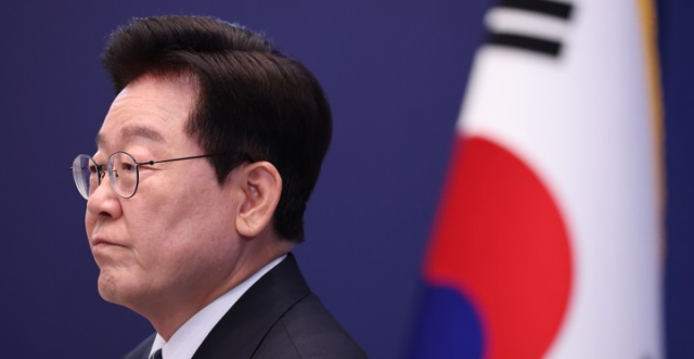 李, 제주서 2박 3일 골프 추진?…공역통제 신청 돌연 취소