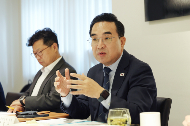 박홍근 