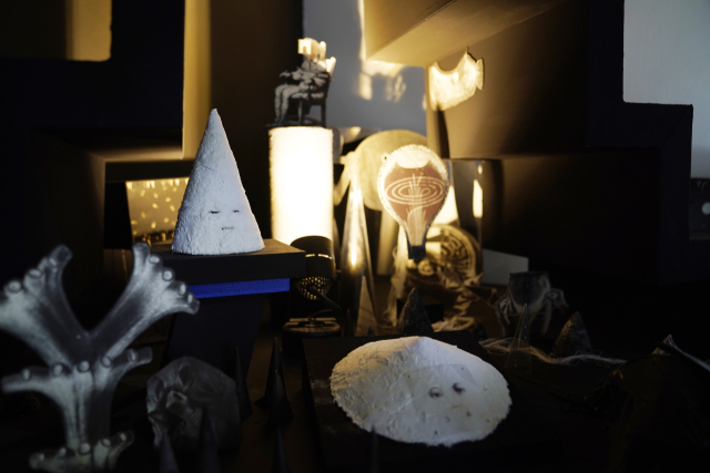 최유진, 토끼굴, Mixed medoa, 가변설치, 2022