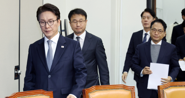 '신천지 전대 개입설' 민주당 계파 갈등 또 불거졌다