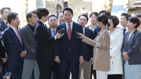 吳 무죄에 빨라진 '경북 3선' 행보…TK 철새정치 되풀이?