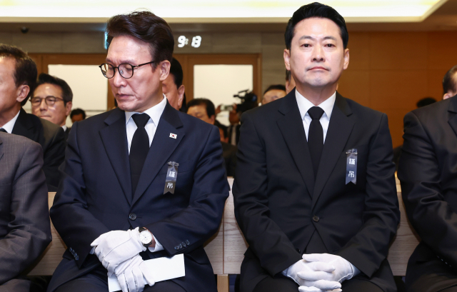 국힘 지지율 40%대로…민주당 오차범위 밖 앞서