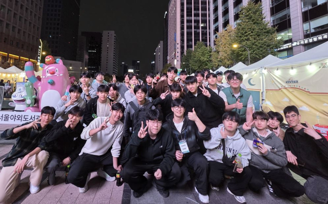 대구 영진고 학생들이 서울 도심 곳곳을 돌며 근현대사의 발자취와 도시 공간의 변화를 입체적으로 탐구하는 시간을 가졌다. 영진고 제공