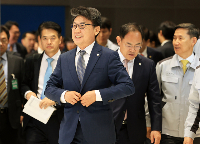 정청래 이어 국방위원장도…국힘, 잇단 美 비자 문제에 
