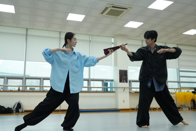 대구시립예술단 창작무용 류화 연습 모습. 대구시립예술단