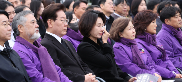내분에 국정동력 방전…민생 팽개친 집권세력