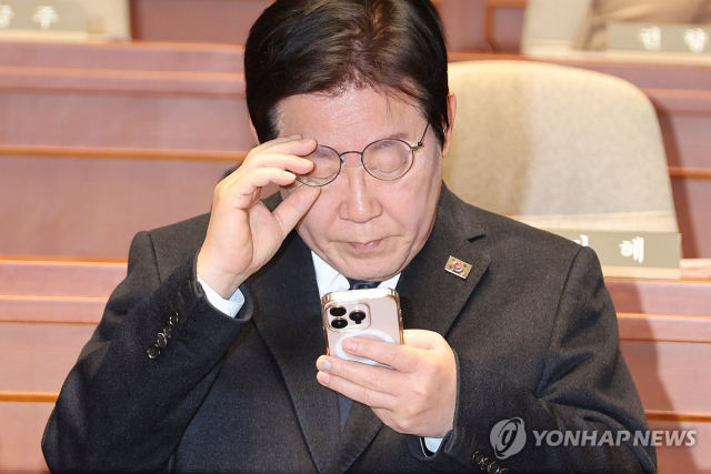 [단독] 이재명 '다문화' 게시물, 5·18 조롱 밈이었다